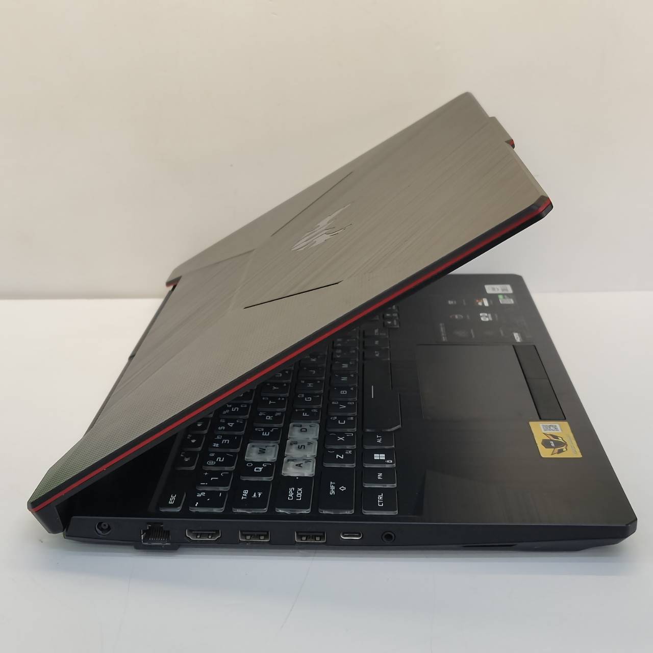 ASUS TUF Gaming F15 เกมมิ่งโน้ตบุ๊ก จอ 144Hz พร้อมใช้งาน - รูปที่ 3
