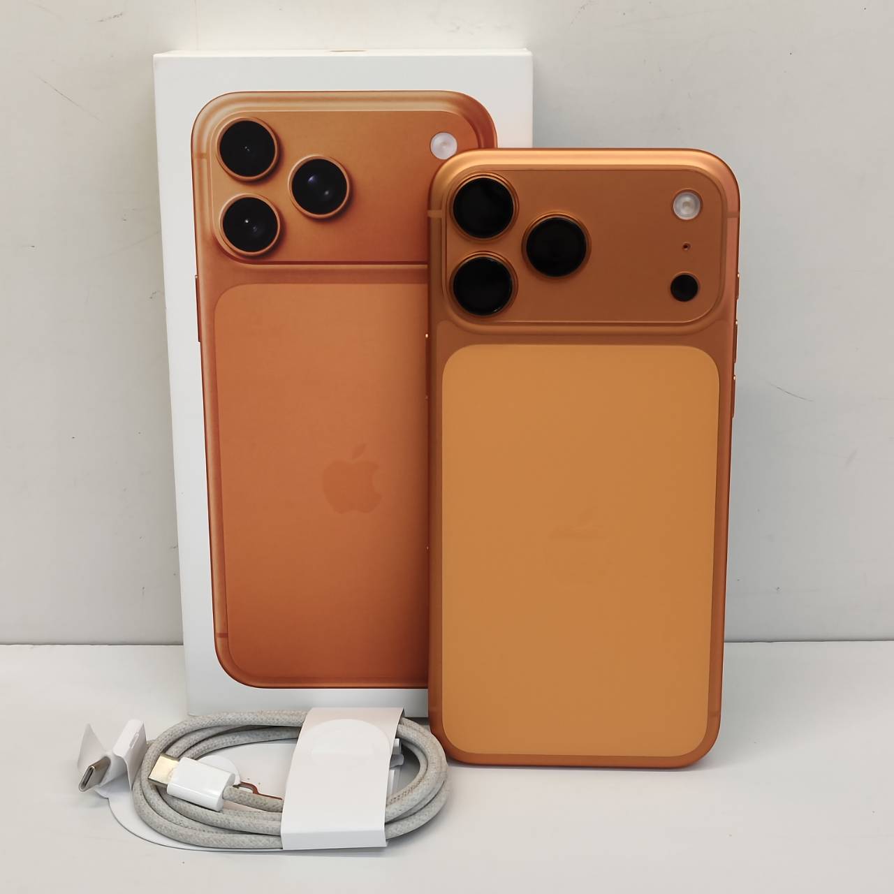 iPhone 17 Pro Max 512GB สี Cosmic Orange - รูปที่ 2