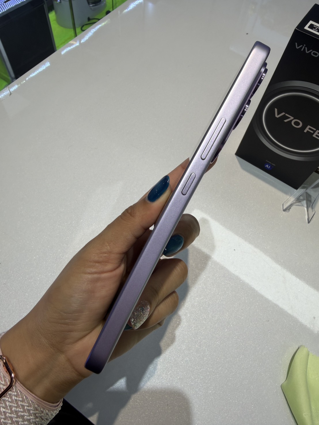 vivo V70 FE 5G 8GB/256GB สี Muse Purple - รูปที่ 3